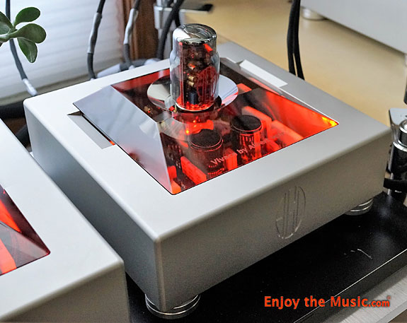 AGD Andante Preamplifier And Vivace Monoblocks Review