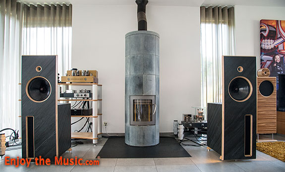 Bastanis Sagarmatha Solo Loudspeaker Review