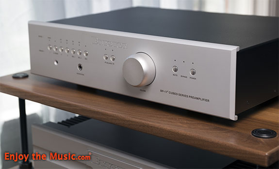 Bryston BP17� Preamplifier And Bryston 7B� Monoblock Amplifier Combo