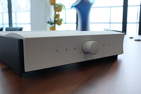 Mola Mola Makua Line Stage Review