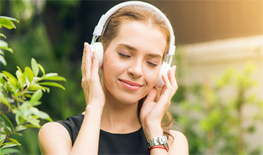 Music And Mindfulness For Stress Reduction Mindfulness is very real and it provides a powerful change in perspective. Article By Gideon Waxman Of Drum Helper 