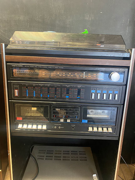 Radio Shack's Realistic System 200 Stereo Review