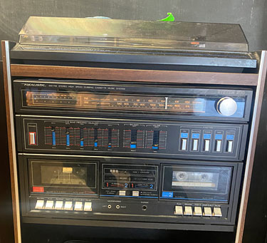 Radio Shack's Realistic System 200 Stereo Review
