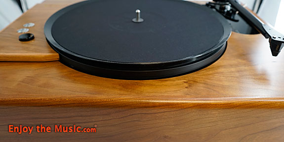 SOTA Nova VI Vinyl LP Turntable Review