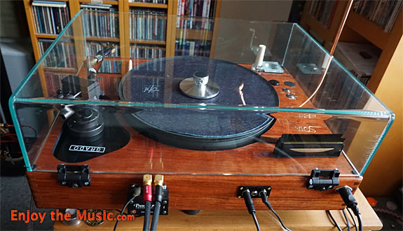 SOTA Nova VI Vinyl LP Turntable Review